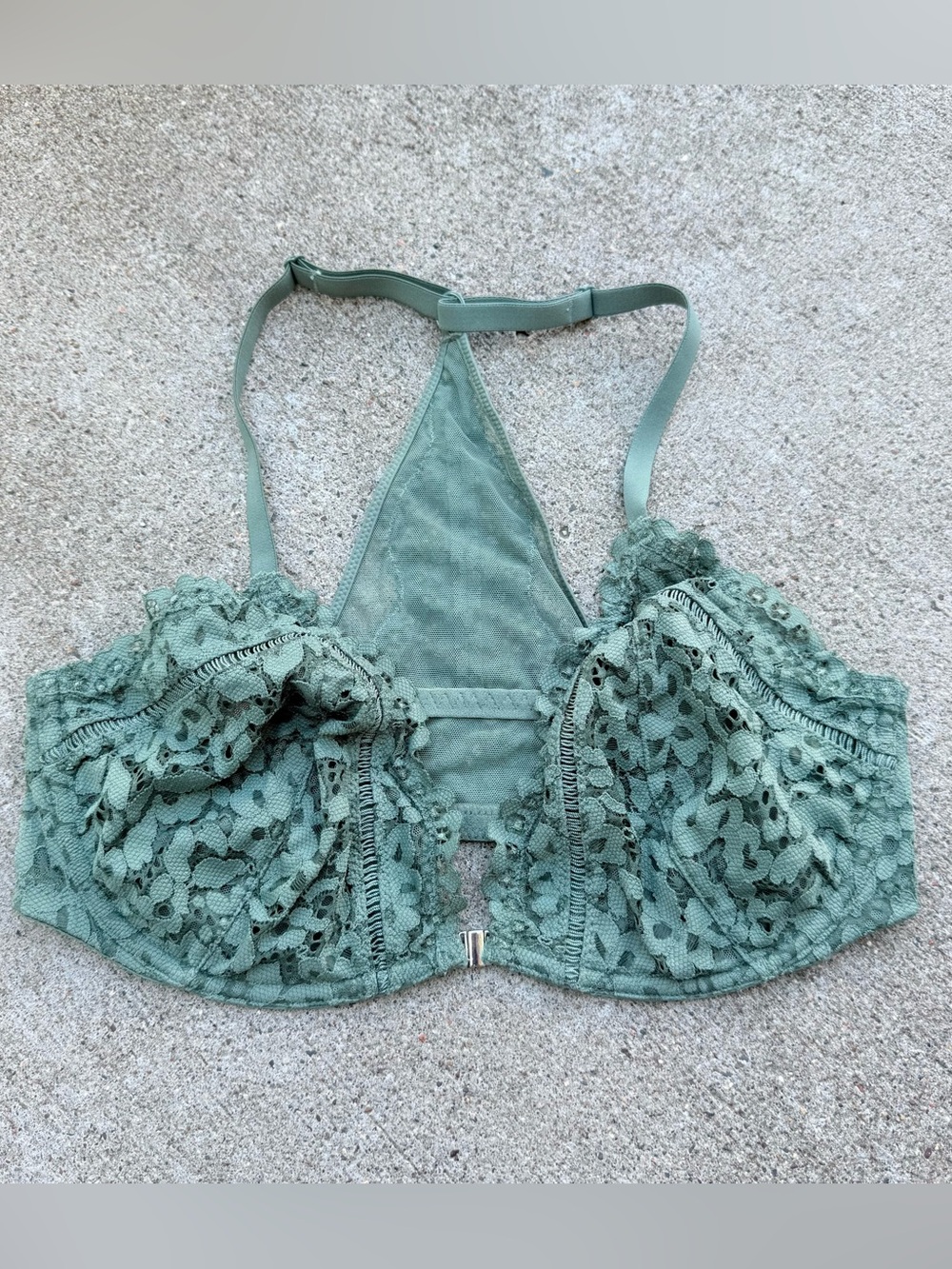NWT Victoria’s Secret Body by Victoria Unlined Plunge Bra size 36DD in Green